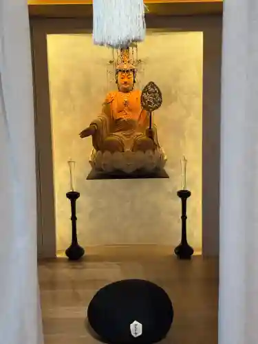 伊勢の国 四天王寺の{uncategorized: "未分類", other: "その他", undefined: "問題あり", building: "その他建物", grave: "お墓", sacred_gate: "鳥居", guardian: "狛犬", statue: "像", buddha: "仏像", history: "歴史", nature: "自然", garden: "庭園", animal: "動物", pagoda: "塔", temizu: "手水舎", mountain_gate: "山門・神門", sanctuary: "本殿・本堂", subordinate: "末社・摂社", art: "芸術", scenery: "景色", jizo: "地蔵", ema: "絵馬", goshuin: "御朱印", omikuji: "おみくじ", items: "授与品その他", amulet: "お守り", goshuincho: "御朱印帳", eats: "食事", festival: "お祭り", votive_dance: "神楽", shichigosan: "七五三参", wedding: "結婚式", experience: "体験その他", initially: "初詣", around: "周辺", anti_infection: "感染症対策"}