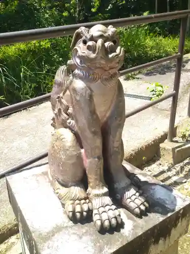 田倉牛神社の狛犬