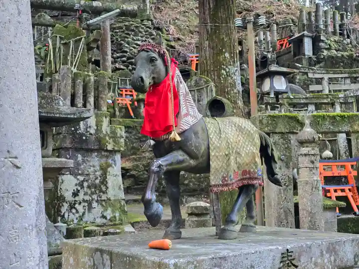 伏見稲荷大社 御膳谷奉拝所(京都府)