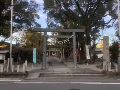 六所社（下飯田）の鳥居