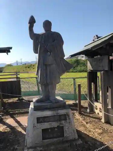 赤穂大石神社の像