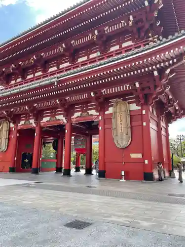 浅草寺の山門