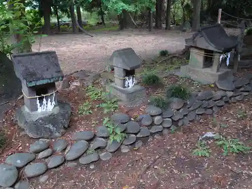 倭文神社の末社