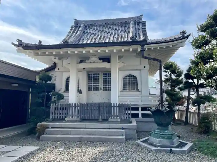 信寿院 楽生庵の{uncategorized: "未分類", other: "その他", undefined: "問題あり", building: "その他建物", grave: "お墓", sacred_gate: "鳥居", guardian: "狛犬", statue: "像", buddha: "仏像", history: "歴史", nature: "自然", garden: "庭園", animal: "動物", pagoda: "塔", temizu: "手水舎", mountain_gate: "山門・神門", sanctuary: "本殿・本堂", subordinate: "末社・摂社", art: "芸術", scenery: "景色", jizo: "地蔵", ema: "絵馬", goshuin: "御朱印", omikuji: "おみくじ", items: "授与品その他", amulet: "お守り", goshuincho: "御朱印帳", eats: "食事", festival: "お祭り", votive_dance: "神楽", shichigosan: "七五三参", wedding: "結婚式", experience: "体験その他", initially: "初詣", around: "周辺", anti_infection: "感染症対策"}