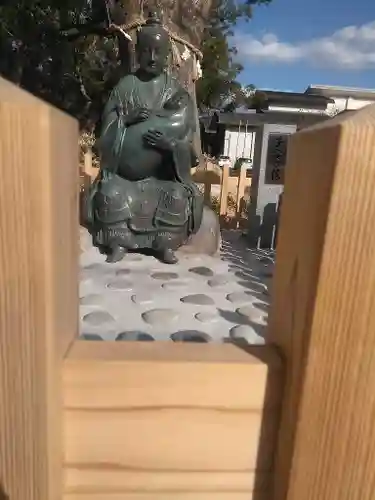 宇美八幡宮の像