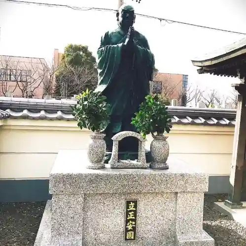 上行寺の像