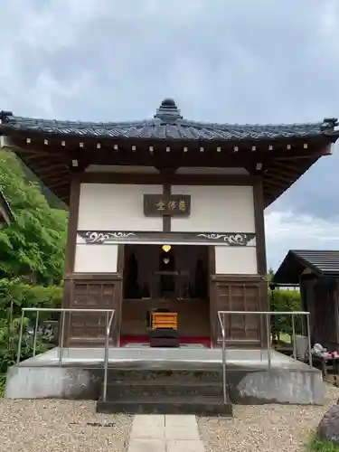 御誕生寺（猫寺）(福井県)