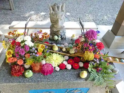 滑川神社 - 仕事と子どもの守り神の手水