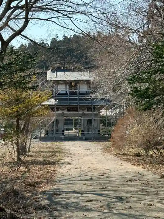 禅燈寺の{uncategorized: "未分類", other: "その他", undefined: "問題あり", building: "その他建物", grave: "お墓", sacred_gate: "鳥居", guardian: "狛犬", statue: "像", buddha: "仏像", history: "歴史", nature: "自然", garden: "庭園", animal: "動物", pagoda: "塔", temizu: "手水舎", mountain_gate: "山門・神門", sanctuary: "本殿・本堂", subordinate: "末社・摂社", art: "芸術", scenery: "景色", jizo: "地蔵", ema: "絵馬", goshuin: "御朱印", omikuji: "おみくじ", items: "授与品その他", amulet: "お守り", goshuincho: "御朱印帳", eats: "食事", festival: "お祭り", votive_dance: "神楽", shichigosan: "七五三参", wedding: "結婚式", experience: "体験その他", initially: "初詣", around: "周辺", anti_infection: "感染症対策"}