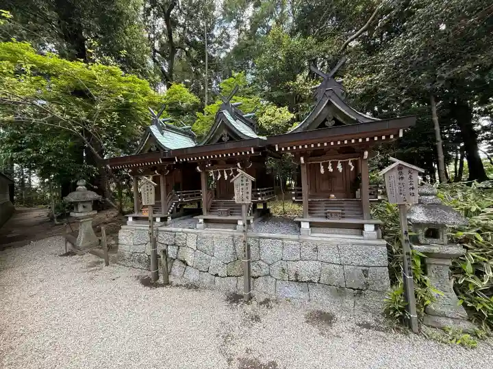 鴨都波神社の{uncategorized: "未分類", other: "その他", undefined: "問題あり", building: "その他建物", grave: "お墓", sacred_gate: "鳥居", guardian: "狛犬", statue: "像", buddha: "仏像", history: "歴史", nature: "自然", garden: "庭園", animal: "動物", pagoda: "塔", temizu: "手水舎", mountain_gate: "山門・神門", sanctuary: "本殿・本堂", subordinate: "末社・摂社", art: "芸術", scenery: "景色", jizo: "地蔵", ema: "絵馬", goshuin: "御朱印", omikuji: "おみくじ", items: "授与品その他", amulet: "お守り", goshuincho: "御朱印帳", eats: "食事", festival: "お祭り", votive_dance: "神楽", shichigosan: "七五三参", wedding: "結婚式", experience: "体験その他", initially: "初詣", around: "周辺", anti_infection: "感染症対策"}