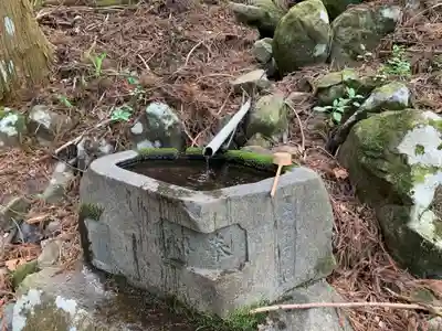 深草岩屋観音堂（深草山瑞岩寺奥院）の手水舎