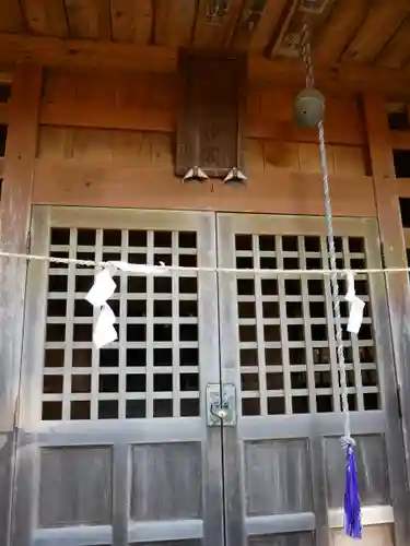 小六柏尾社の本殿・本堂