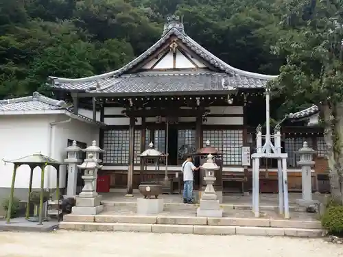 神咒寺の本殿・本堂