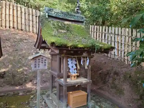 宇治上神社の末社