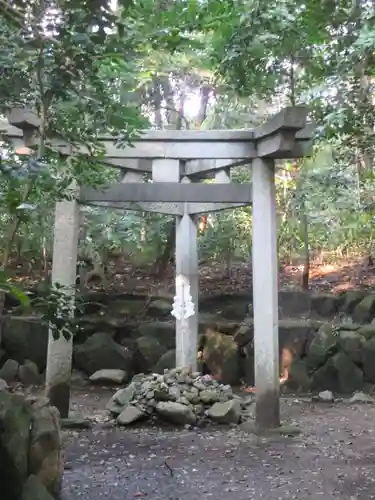 木嶋坐天照御魂神社の鳥居