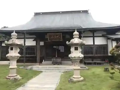 法岩院の本殿・本堂