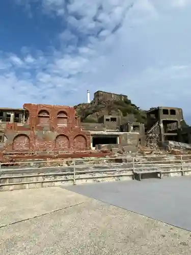 端島神社の{uncategorized: "未分類", other: "その他", undefined: "問題あり", building: "その他建物", grave: "お墓", sacred_gate: "鳥居", guardian: "狛犬", statue: "像", buddha: "仏像", history: "歴史", nature: "自然", garden: "庭園", animal: "動物", pagoda: "塔", temizu: "手水舎", mountain_gate: "山門・神門", sanctuary: "本殿・本堂", subordinate: "末社・摂社", art: "芸術", scenery: "景色", jizo: "地蔵", ema: "絵馬", goshuin: "御朱印", omikuji: "おみくじ", items: "授与品その他", amulet: "お守り", goshuincho: "御朱印帳", eats: "食事", festival: "お祭り", votive_dance: "神楽", shichigosan: "七五三参", wedding: "結婚式", experience: "体験その他", initially: "初詣", around: "周辺", anti_infection: "感染症対策"}