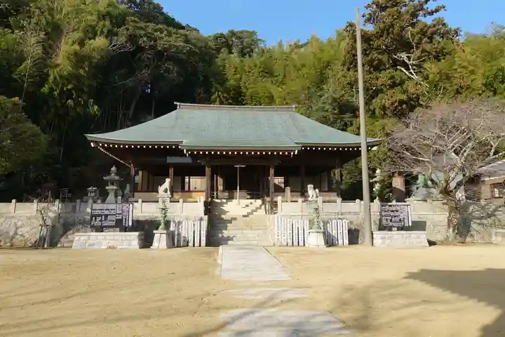 八幡神社の本殿・本堂