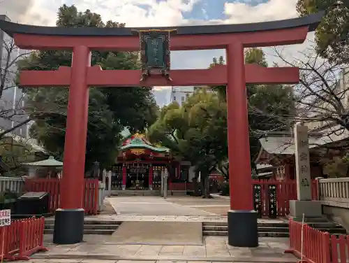 御霊神社の{uncategorized: "未分類", other: "その他", undefined: "問題あり", building: "その他建物", grave: "お墓", sacred_gate: "鳥居", guardian: "狛犬", statue: "像", buddha: "仏像", history: "歴史", nature: "自然", garden: "庭園", animal: "動物", pagoda: "塔", temizu: "手水舎", mountain_gate: "山門・神門", sanctuary: "本殿・本堂", subordinate: "末社・摂社", art: "芸術", scenery: "景色", jizo: "地蔵", ema: "絵馬", goshuin: "御朱印", omikuji: "おみくじ", items: "授与品その他", amulet: "お守り", goshuincho: "御朱印帳", eats: "食事", festival: "お祭り", votive_dance: "神楽", shichigosan: "七五三参", wedding: "結婚式", experience: "体験その他", initially: "初詣", around: "周辺", anti_infection: "感染症対策"}