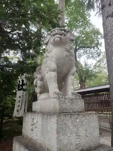 帯廣神社の狛犬