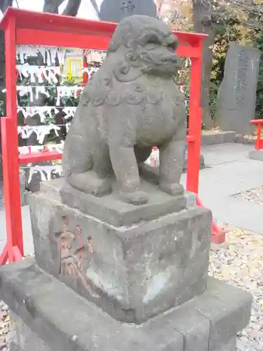 鎮守氷川神社の狛犬