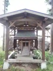 鎮岡神社の末社