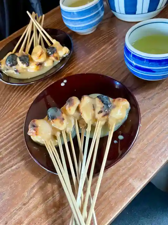 今宮神社の{uncategorized: "未分類", other: "その他", undefined: "問題あり", building: "その他建物", grave: "お墓", sacred_gate: "鳥居", guardian: "狛犬", statue: "像", buddha: "仏像", history: "歴史", nature: "自然", garden: "庭園", animal: "動物", pagoda: "塔", temizu: "手水舎", mountain_gate: "山門・神門", sanctuary: "本殿・本堂", subordinate: "末社・摂社", art: "芸術", scenery: "景色", jizo: "地蔵", ema: "絵馬", goshuin: "御朱印", omikuji: "おみくじ", items: "授与品その他", amulet: "お守り", goshuincho: "御朱印帳", eats: "食事", festival: "お祭り", votive_dance: "神楽", shichigosan: "七五三参", wedding: "結婚式", experience: "体験その他", initially: "初詣", around: "周辺", anti_infection: "感染症対策"}