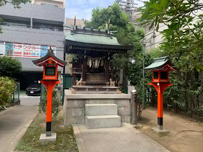 玉造稲荷神社分社の本殿