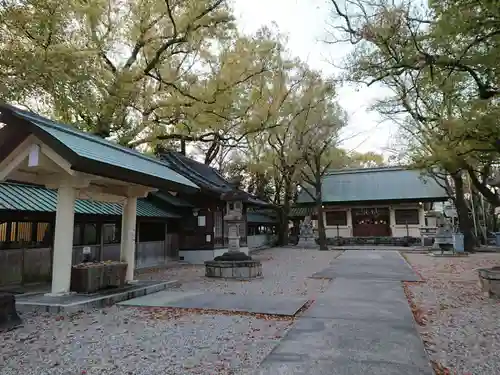 六所社（下飯田）の本殿・本堂