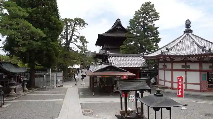 善光寺大勧進(長野県)