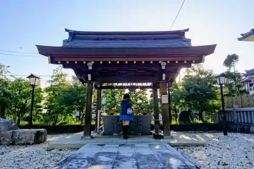 伊勝八幡宮の{uncategorized: "未分類", other: "その他", undefined: "問題あり", building: "その他建物", grave: "お墓", sacred_gate: "鳥居", guardian: "狛犬", statue: "像", buddha: "仏像", history: "歴史", nature: "自然", garden: "庭園", animal: "動物", pagoda: "塔", temizu: "手水舎", mountain_gate: "山門・神門", sanctuary: "本殿・本堂", subordinate: "末社・摂社", art: "芸術", scenery: "景色", jizo: "地蔵", ema: "絵馬", goshuin: "御朱印", omikuji: "おみくじ", items: "授与品その他", amulet: "お守り", goshuincho: "御朱印帳", eats: "食事", festival: "お祭り", votive_dance: "神楽", shichigosan: "七五三参", wedding: "結婚式", experience: "体験その他", initially: "初詣", around: "周辺", anti_infection: "感染症対策"}