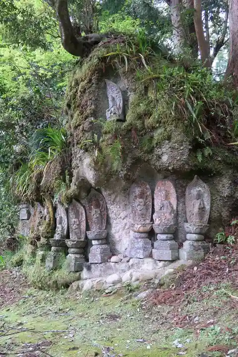 日石寺(富山県)