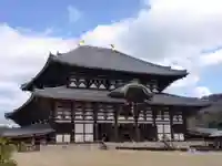 東大寺の本殿・本堂