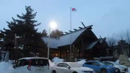 北見神社の{uncategorized: "未分類", other: "その他", undefined: "問題あり", building: "その他建物", grave: "お墓", sacred_gate: "鳥居", guardian: "狛犬", statue: "像", buddha: "仏像", history: "歴史", nature: "自然", garden: "庭園", animal: "動物", pagoda: "塔", temizu: "手水舎", mountain_gate: "山門・神門", sanctuary: "本殿・本堂", subordinate: "末社・摂社", art: "芸術", scenery: "景色", jizo: "地蔵", ema: "絵馬", goshuin: "御朱印", omikuji: "おみくじ", items: "授与品その他", amulet: "お守り", goshuincho: "御朱印帳", eats: "食事", festival: "お祭り", votive_dance: "神楽", shichigosan: "七五三参", wedding: "結婚式", experience: "体験その他", initially: "初詣", around: "周辺", anti_infection: "感染症対策"}