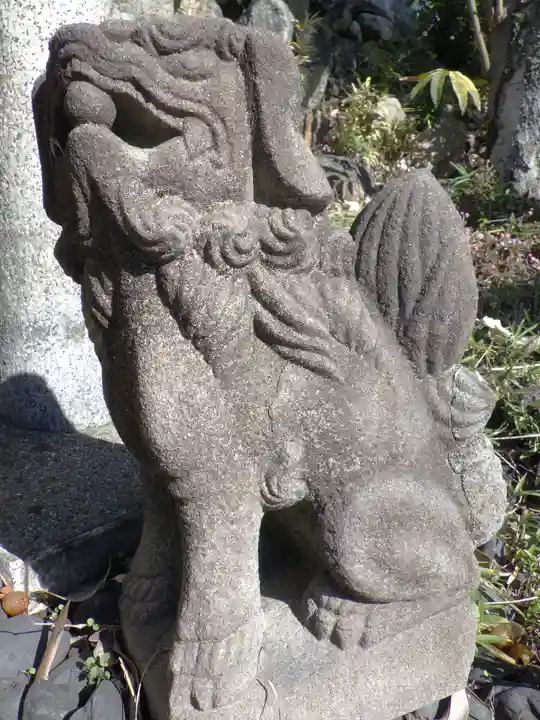 折上稲荷神社の狛犬