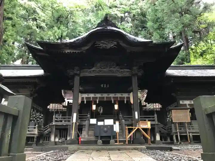 手長神社の本殿・本堂