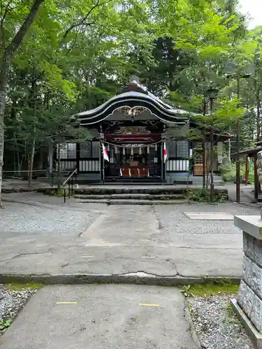 新屋山神社(山梨県)