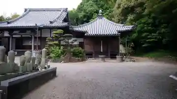 薬王寺の本殿・本堂