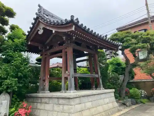 天台宗西光寺の{uncategorized: "未分類", other: "その他", undefined: "問題あり", building: "その他建物", grave: "お墓", sacred_gate: "鳥居", guardian: "狛犬", statue: "像", buddha: "仏像", history: "歴史", nature: "自然", garden: "庭園", animal: "動物", pagoda: "塔", temizu: "手水舎", mountain_gate: "山門・神門", sanctuary: "本殿・本堂", subordinate: "末社・摂社", art: "芸術", scenery: "景色", jizo: "地蔵", ema: "絵馬", goshuin: "御朱印", omikuji: "おみくじ", items: "授与品その他", amulet: "お守り", goshuincho: "御朱印帳", eats: "食事", festival: "お祭り", votive_dance: "神楽", shichigosan: "七五三参", wedding: "結婚式", experience: "体験その他", initially: "初詣", around: "周辺", anti_infection: "感染症対策"}