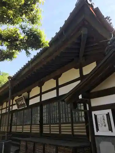 長福寺の本殿・本堂
