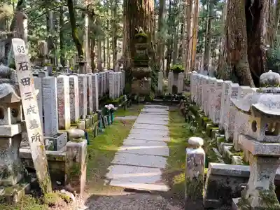 高野山金剛峯寺奥の院(和歌山県)
