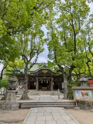高津宮の{uncategorized: "未分類", other: "その他", undefined: "問題あり", building: "その他建物", grave: "お墓", sacred_gate: "鳥居", guardian: "狛犬", statue: "像", buddha: "仏像", history: "歴史", nature: "自然", garden: "庭園", animal: "動物", pagoda: "塔", temizu: "手水舎", mountain_gate: "山門・神門", sanctuary: "本殿・本堂", subordinate: "末社・摂社", art: "芸術", scenery: "景色", jizo: "地蔵", ema: "絵馬", goshuin: "御朱印", omikuji: "おみくじ", items: "授与品その他", amulet: "お守り", goshuincho: "御朱印帳", eats: "食事", festival: "お祭り", votive_dance: "神楽", shichigosan: "七五三参", wedding: "結婚式", experience: "体験その他", initially: "初詣", around: "周辺", anti_infection: "感染症対策"}