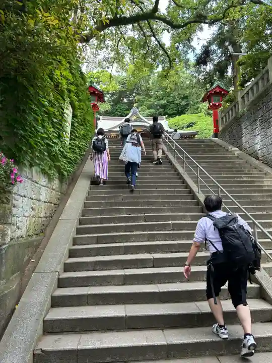 江島神社の{uncategorized: "未分類", other: "その他", undefined: "問題あり", building: "その他建物", grave: "お墓", sacred_gate: "鳥居", guardian: "狛犬", statue: "像", buddha: "仏像", history: "歴史", nature: "自然", garden: "庭園", animal: "動物", pagoda: "塔", temizu: "手水舎", mountain_gate: "山門・神門", sanctuary: "本殿・本堂", subordinate: "末社・摂社", art: "芸術", scenery: "景色", jizo: "地蔵", ema: "絵馬", goshuin: "御朱印", omikuji: "おみくじ", items: "授与品その他", amulet: "お守り", goshuincho: "御朱印帳", eats: "食事", festival: "お祭り", votive_dance: "神楽", shichigosan: "七五三参", wedding: "結婚式", experience: "体験その他", initially: "初詣", around: "周辺", anti_infection: "感染症対策"}