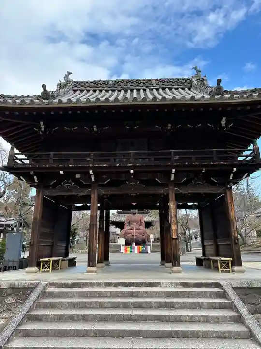 八事山 興正寺の山門・神門