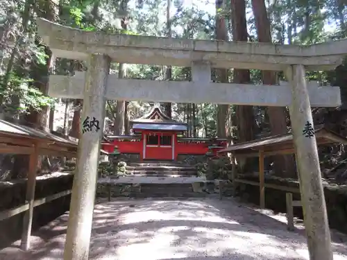 室生龍穴神社の鳥居