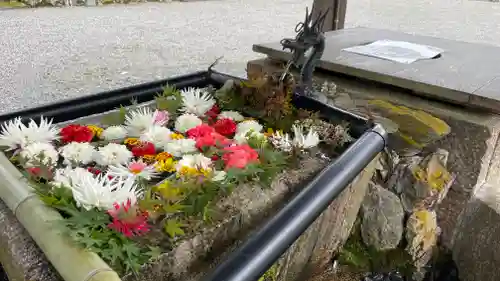 大鳥神社の手水舎