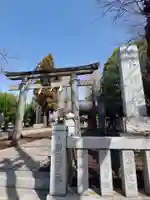 諏訪神社の鳥居