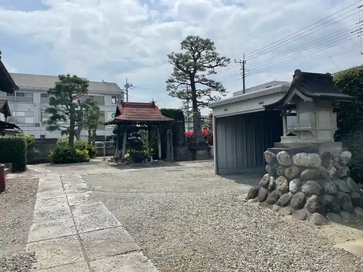 賢勝院の{uncategorized: "未分類", other: "その他", undefined: "問題あり", building: "その他建物", grave: "お墓", sacred_gate: "鳥居", guardian: "狛犬", statue: "像", buddha: "仏像", history: "歴史", nature: "自然", garden: "庭園", animal: "動物", pagoda: "塔", temizu: "手水舎", mountain_gate: "山門・神門", sanctuary: "本殿・本堂", subordinate: "末社・摂社", art: "芸術", scenery: "景色", jizo: "地蔵", ema: "絵馬", goshuin: "御朱印", omikuji: "おみくじ", items: "授与品その他", amulet: "お守り", goshuincho: "御朱印帳", eats: "食事", festival: "お祭り", votive_dance: "神楽", shichigosan: "七五三参", wedding: "結婚式", experience: "体験その他", initially: "初詣", around: "周辺", anti_infection: "感染症対策"}