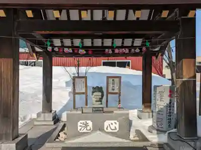 新川皇大神社の手水舎
