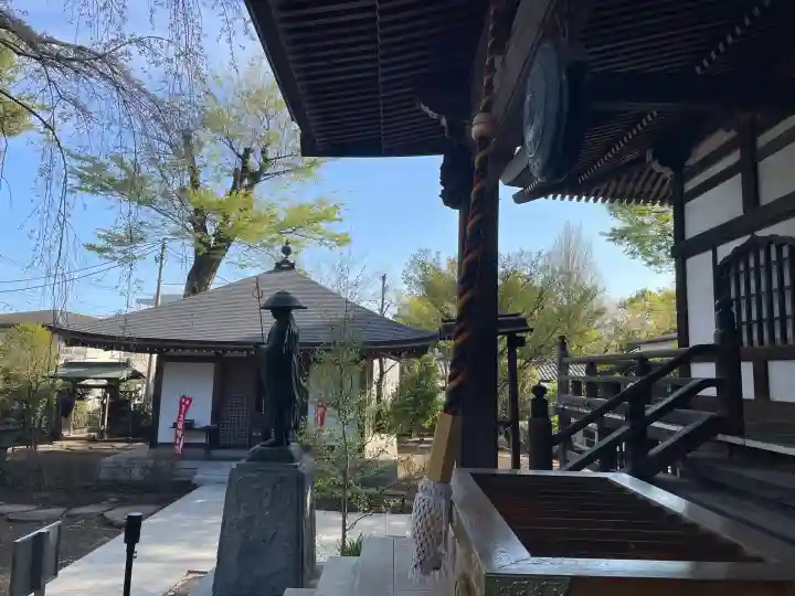 金蔵院の{uncategorized: "未分類", other: "その他", undefined: "問題あり", building: "その他建物", grave: "お墓", sacred_gate: "鳥居", guardian: "狛犬", statue: "像", buddha: "仏像", history: "歴史", nature: "自然", garden: "庭園", animal: "動物", pagoda: "塔", temizu: "手水舎", mountain_gate: "山門・神門", sanctuary: "本殿・本堂", subordinate: "末社・摂社", art: "芸術", scenery: "景色", jizo: "地蔵", ema: "絵馬", goshuin: "御朱印", omikuji: "おみくじ", items: "授与品その他", amulet: "お守り", goshuincho: "御朱印帳", eats: "食事", festival: "お祭り", votive_dance: "神楽", shichigosan: "七五三参", wedding: "結婚式", experience: "体験その他", initially: "初詣", around: "周辺", anti_infection: "感染症対策"}